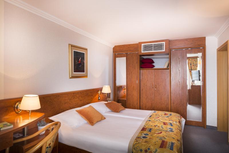 Sunny Baska Hotel Esterno foto